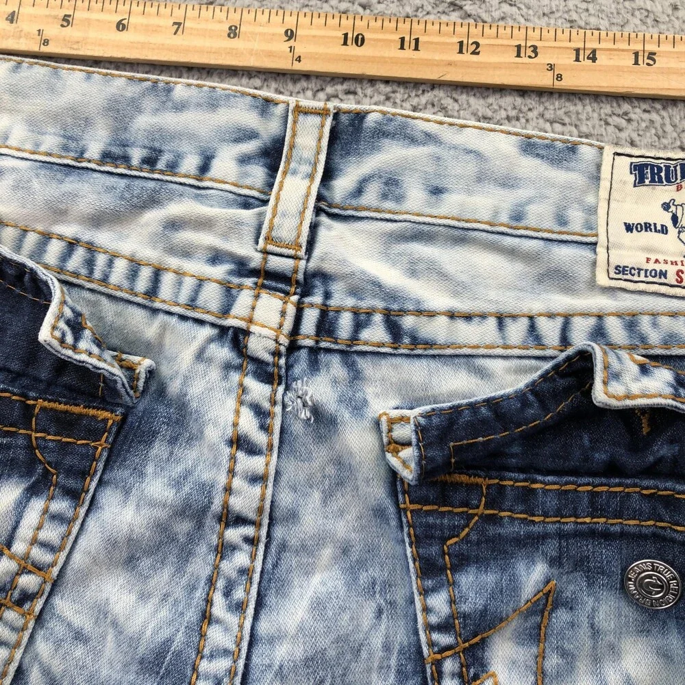 True Religion Jeans Mens 38x32 Blue Straight Acid Wash Distressed Denim